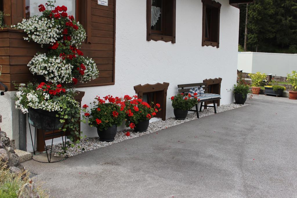 Haus Almrausch Hotel Seefeld in Tirol Exterior photo